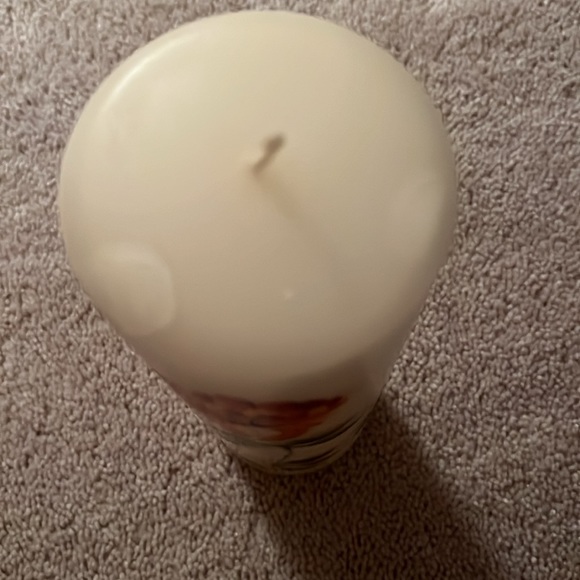 Hand Painted Pillar Candles and Display tray. - Picture 11 of 11